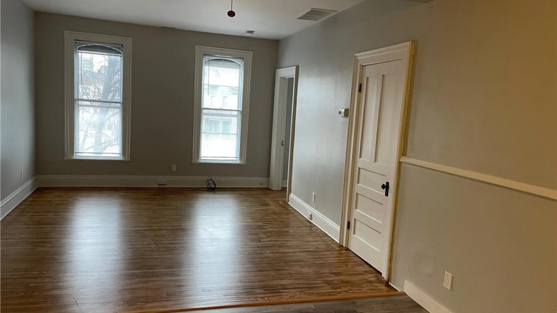 Property at 370 Virginia St, Buffalo, NY 14201 4