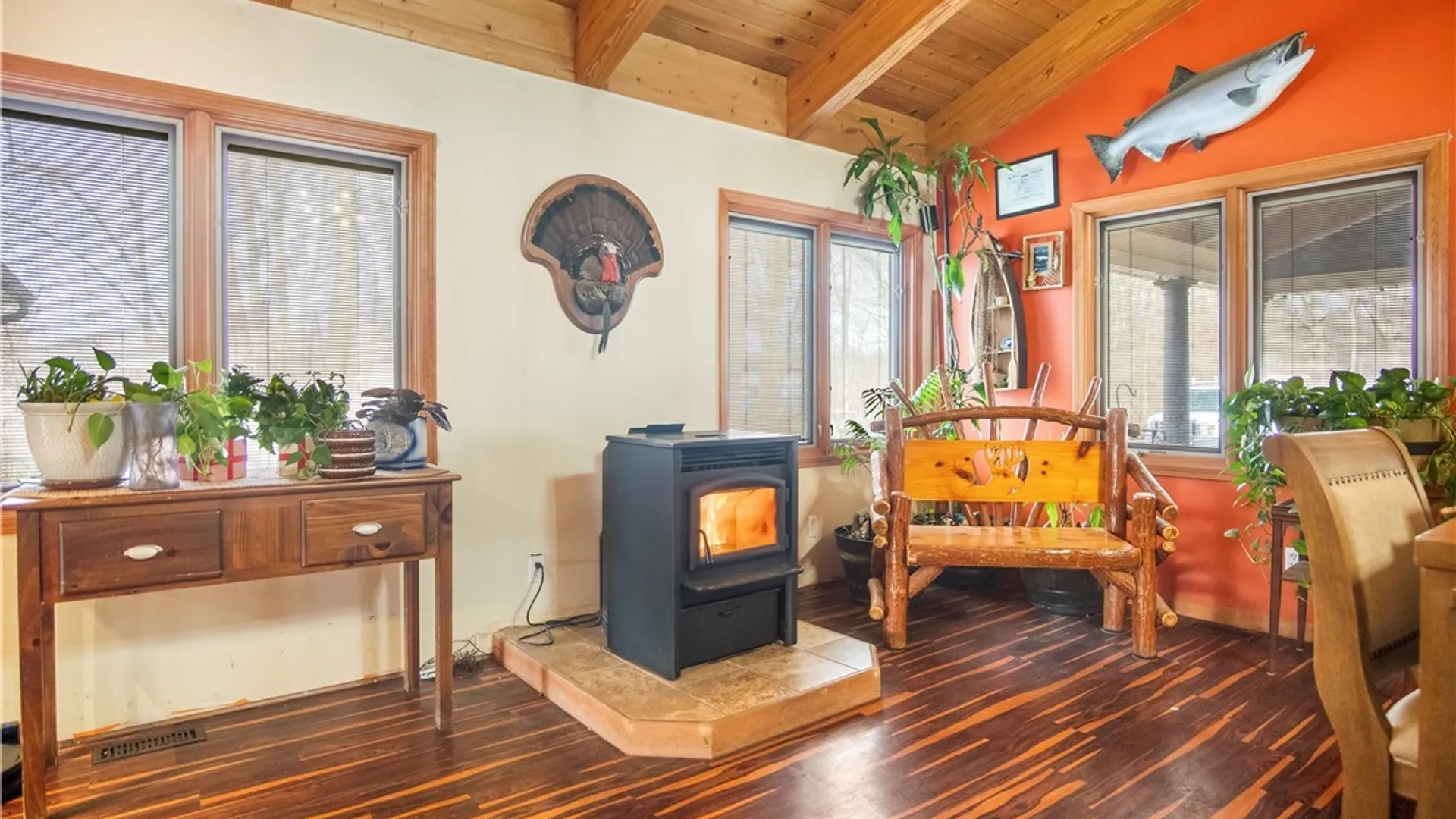 Property at 2995 Krueger Road, Wheatfield, NY 14120 14