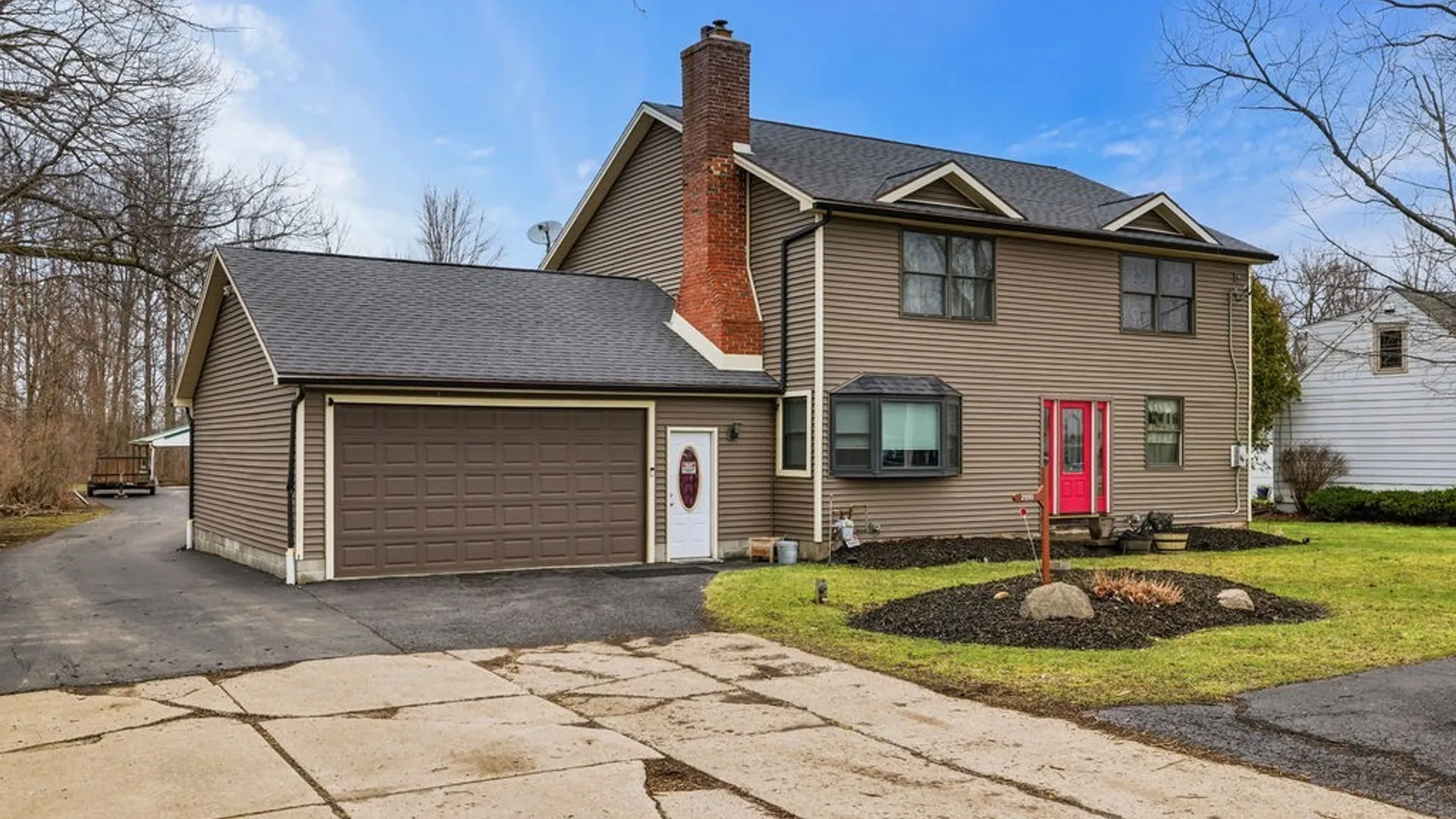 Property at 2995 Krueger Road, Wheatfield, NY 14120 2