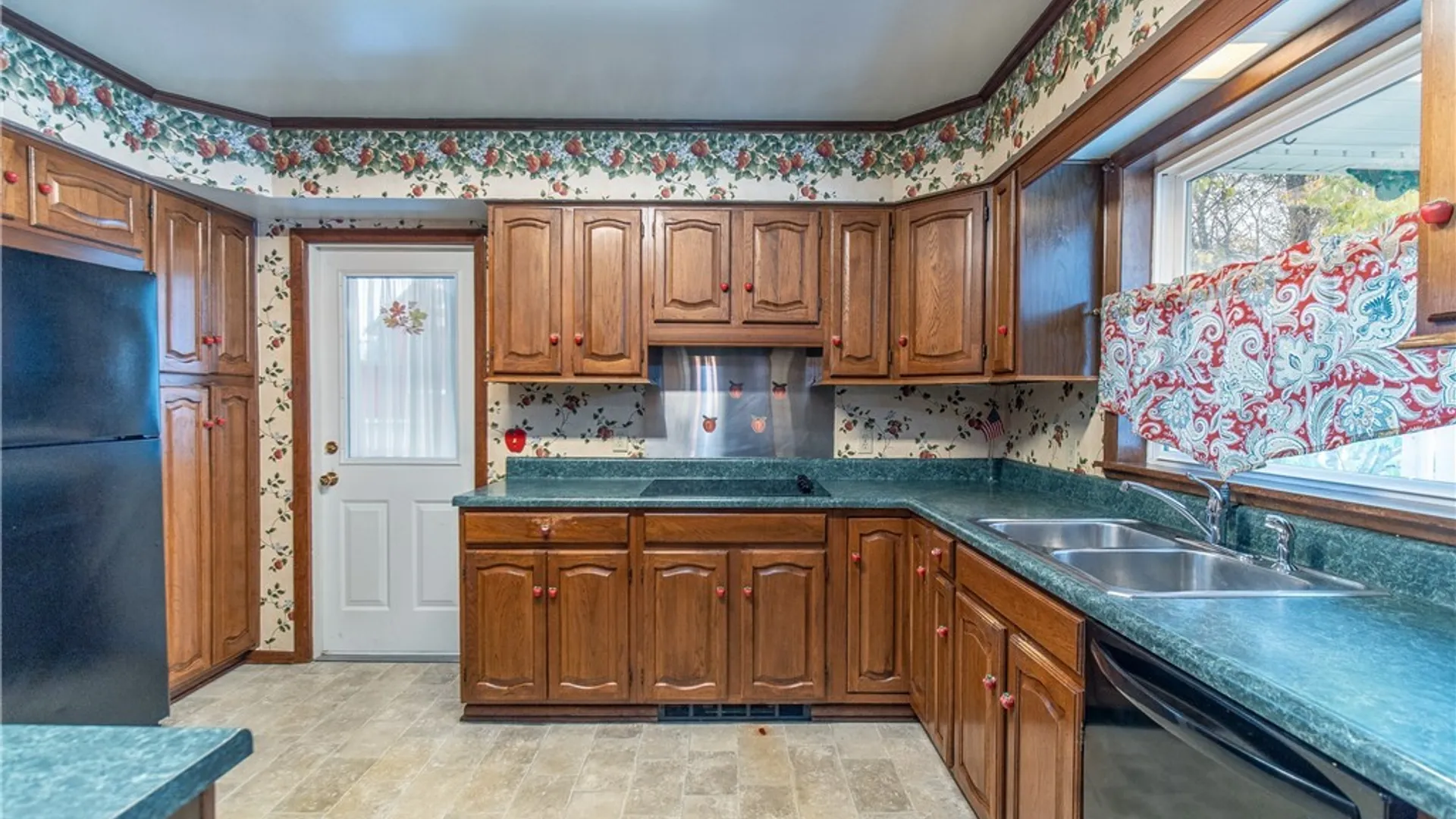 Property at 21 Chestnut Street, Westfield, NY 14787 5