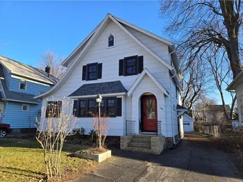 Property at 163 Rawlinson Road, Irondequoit, NY 14617