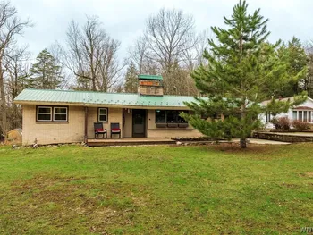 Property at 7510 Chestnut Ridge Road, Boston, NY 14127