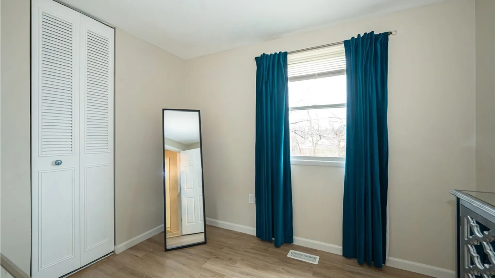 Property at 1334 Independence Drive, Evans, NY 14047 25