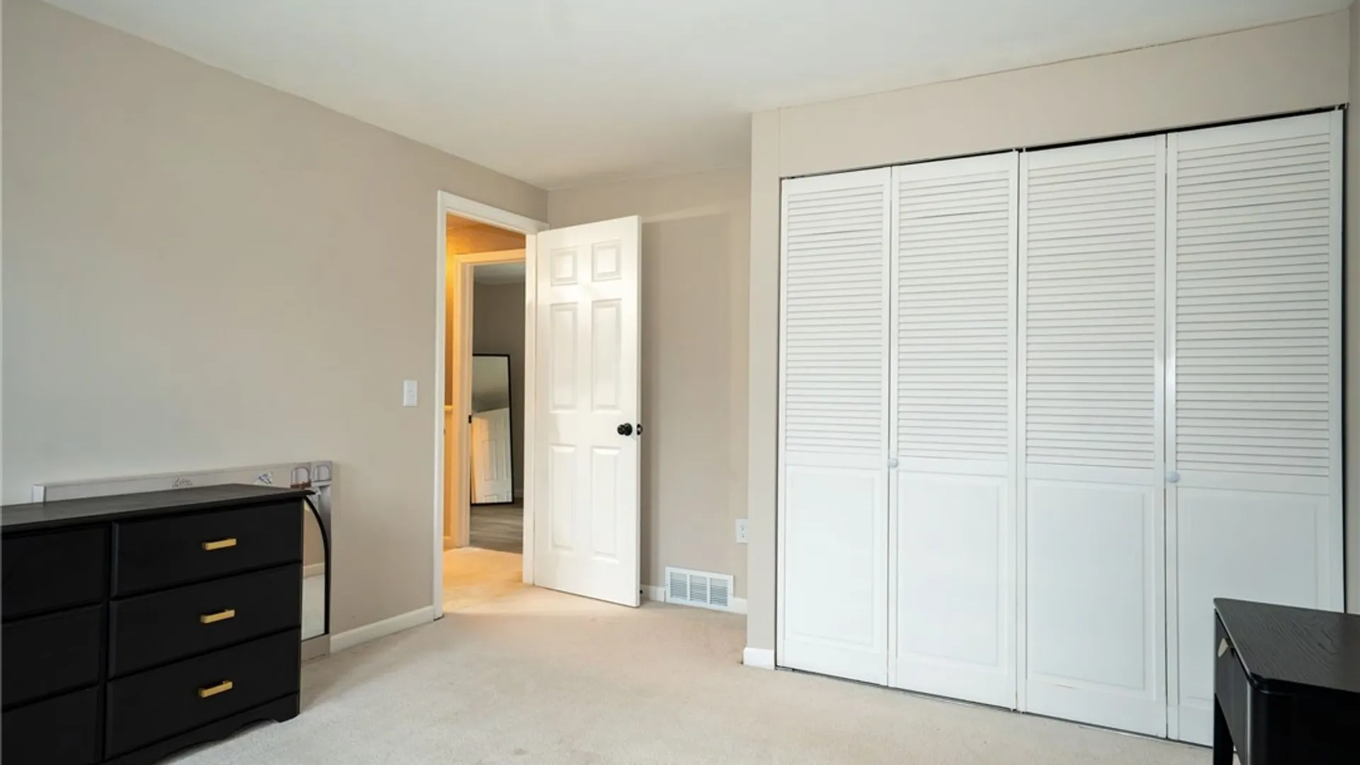 Property at 1334 Independence Drive, Evans, NY 14047 28