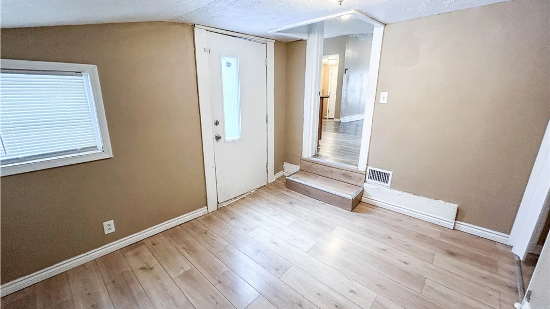 Property at 22 Sullivan Street, Rochester, NY 14605 9