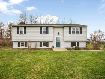 Property at 4806 Cottage Court, Royalton, NY 14094