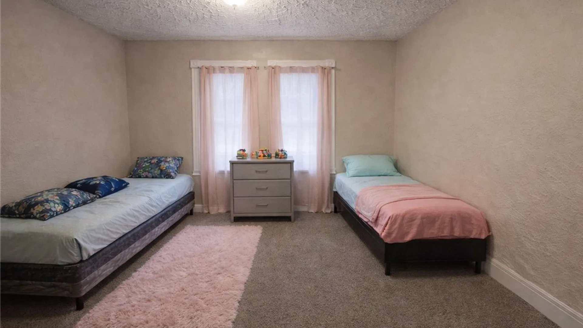 Property at 933 Jefferson Avenue, Rochester, NY 14611 3