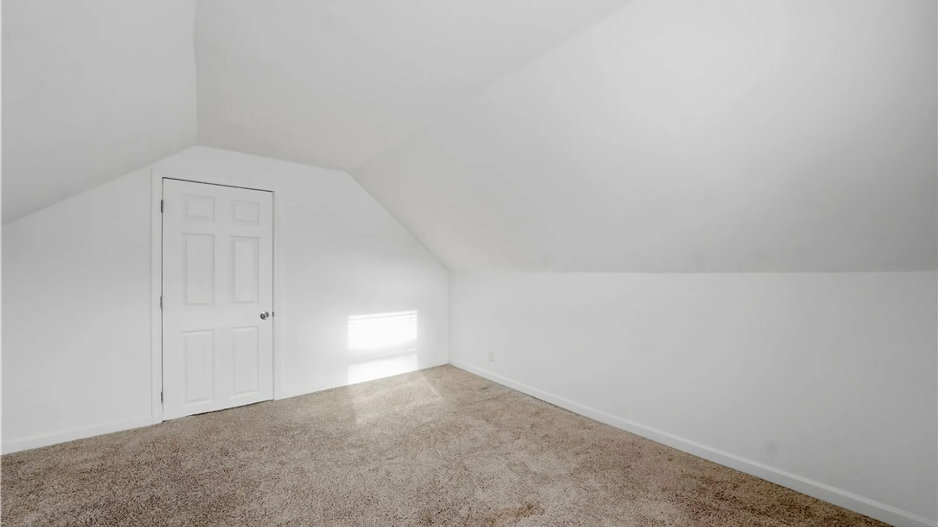 Property at 81 Huth Road, Cheektowaga, NY 14225 40