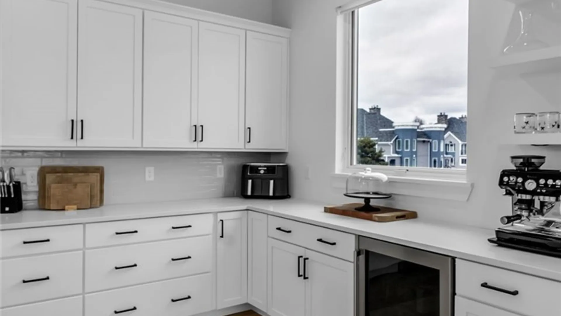 Property at 240 Lakefront Boulevard, Buffalo, NY 14202 15