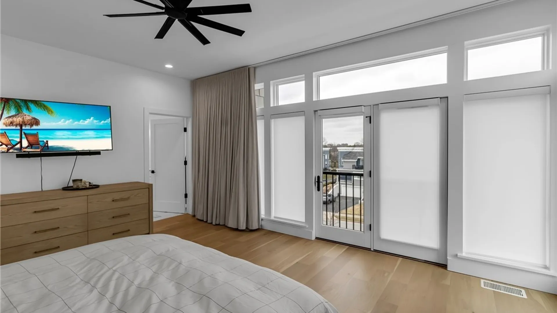 Property at 240 Lakefront Boulevard, Buffalo, NY 14202 27