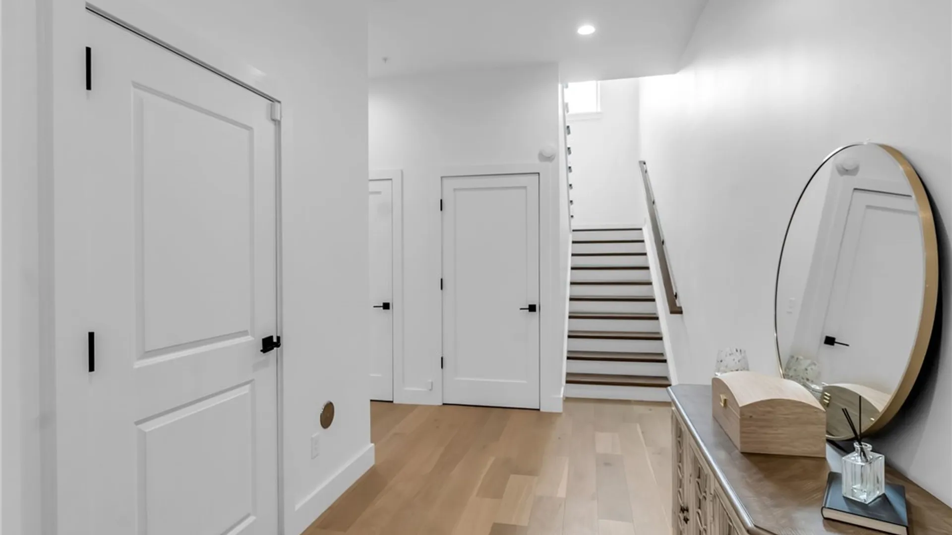 Property at 240 Lakefront Boulevard, Buffalo, NY 14202 3