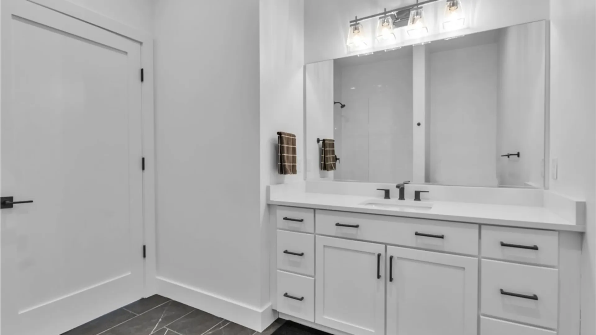 Property at 240 Lakefront Boulevard, Buffalo, NY 14202 34