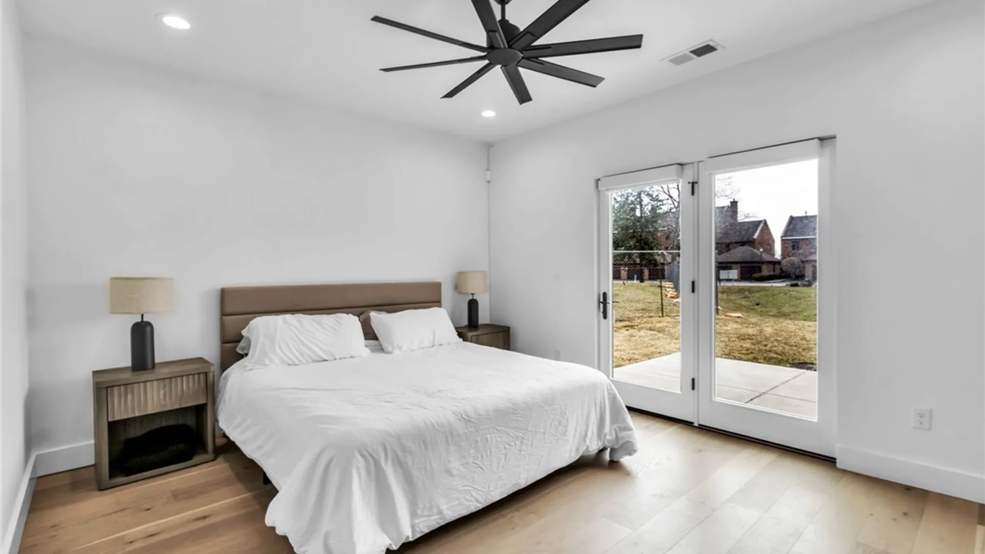 Property at 240 Lakefront Boulevard, Buffalo, NY 14202 4