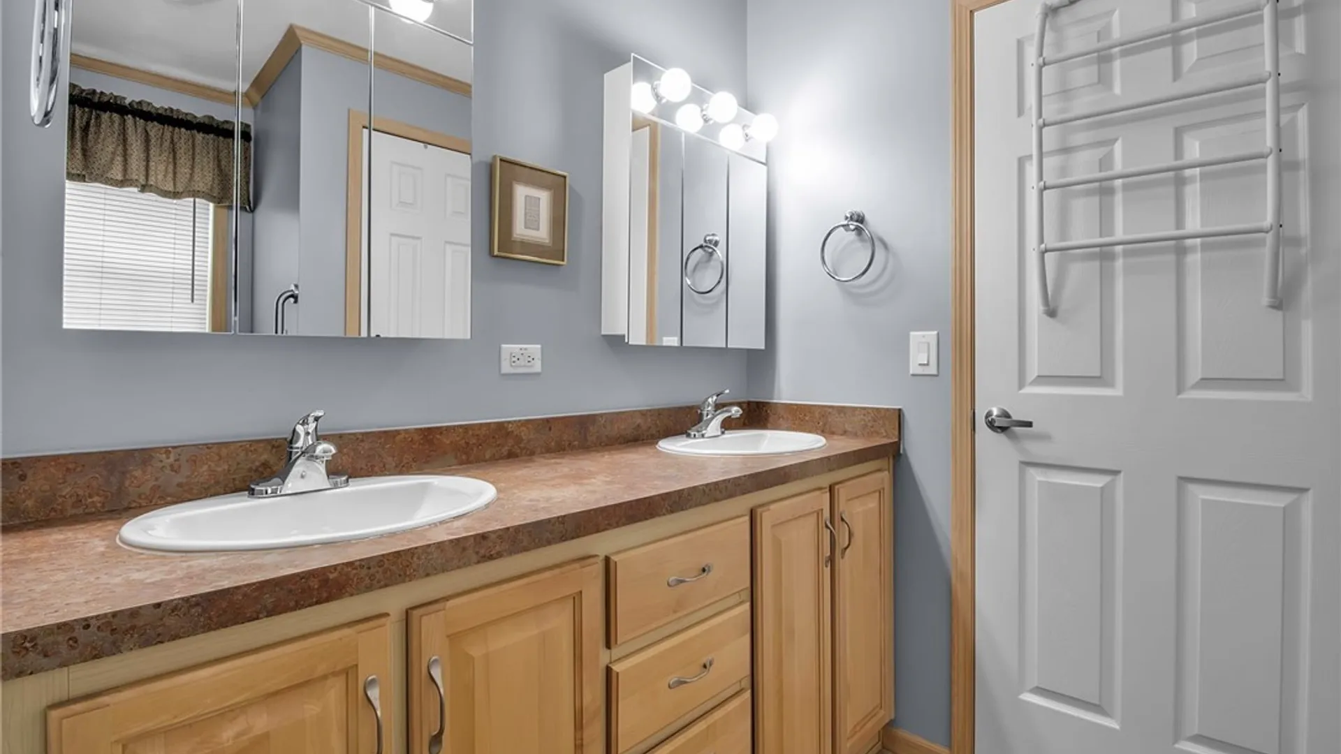 Property at 4665 Cotherstone Circle, Clarence, NY 14031 20