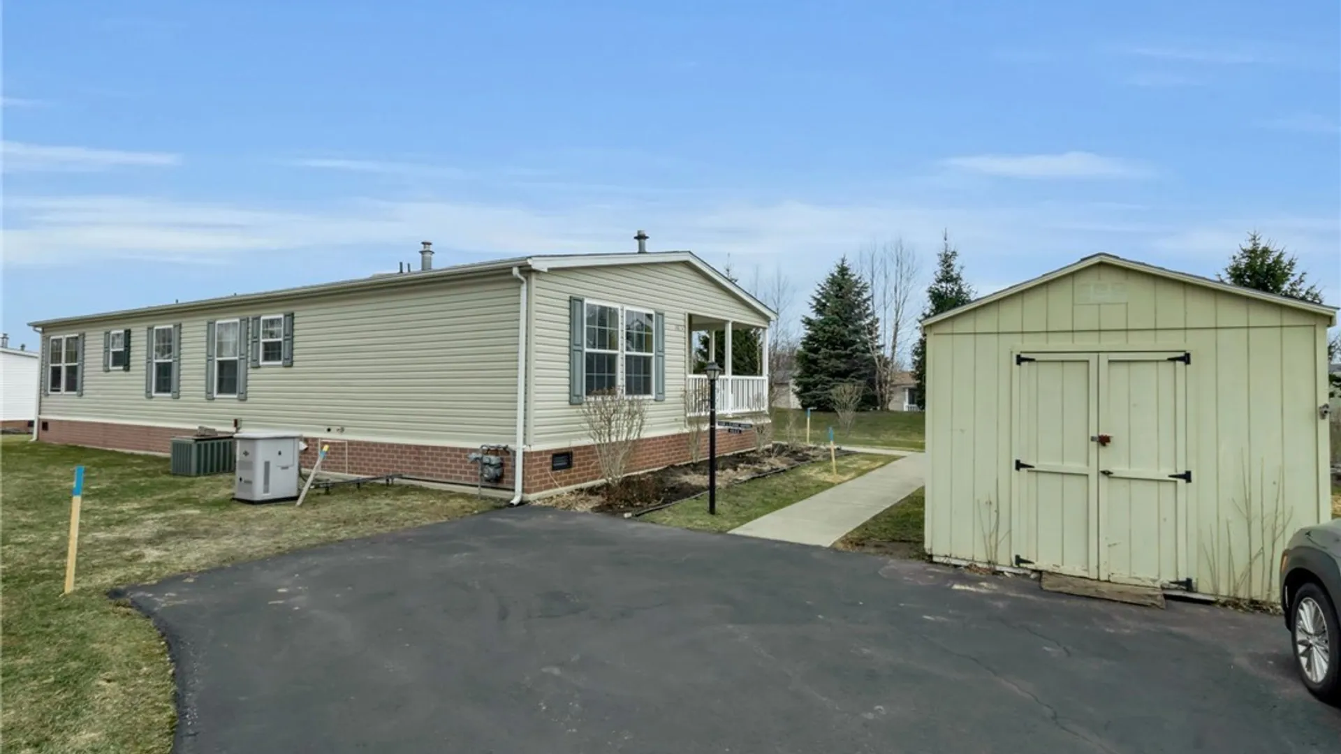 Property at 4665 Cotherstone Circle, Clarence, NY 14031 31