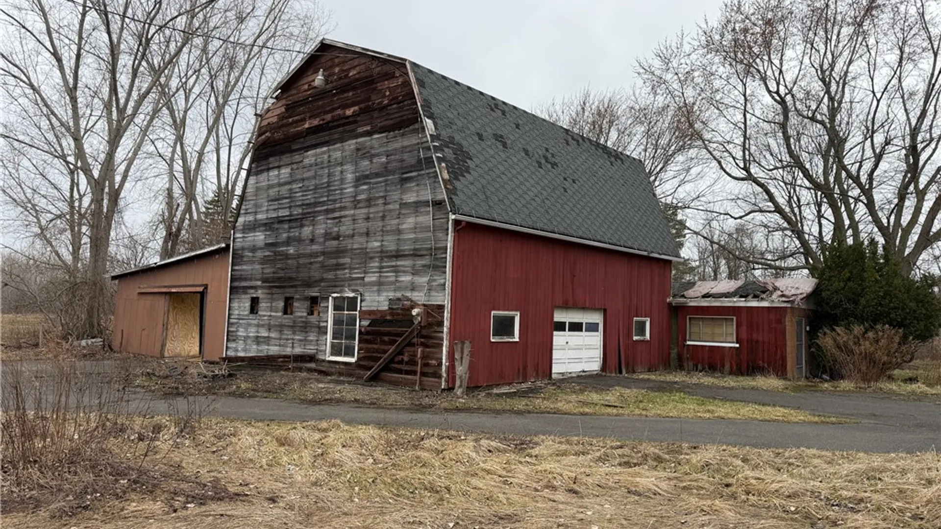 Property at 3912 Long Bridge Road, Albion, NY 14411 5