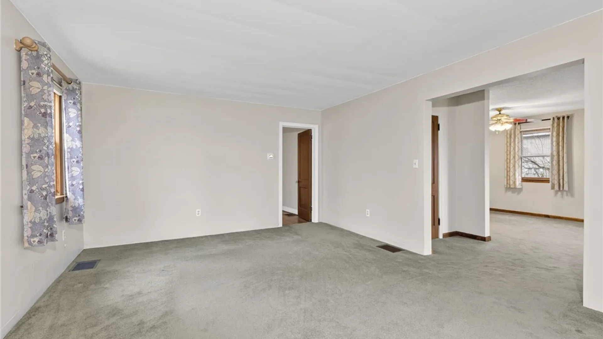 Property at 2115 Lockport Road, Wheatfield, NY 14304 13