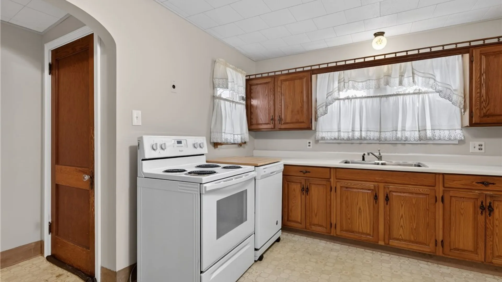 Property at 2115 Lockport Road, Wheatfield, NY 14304 17