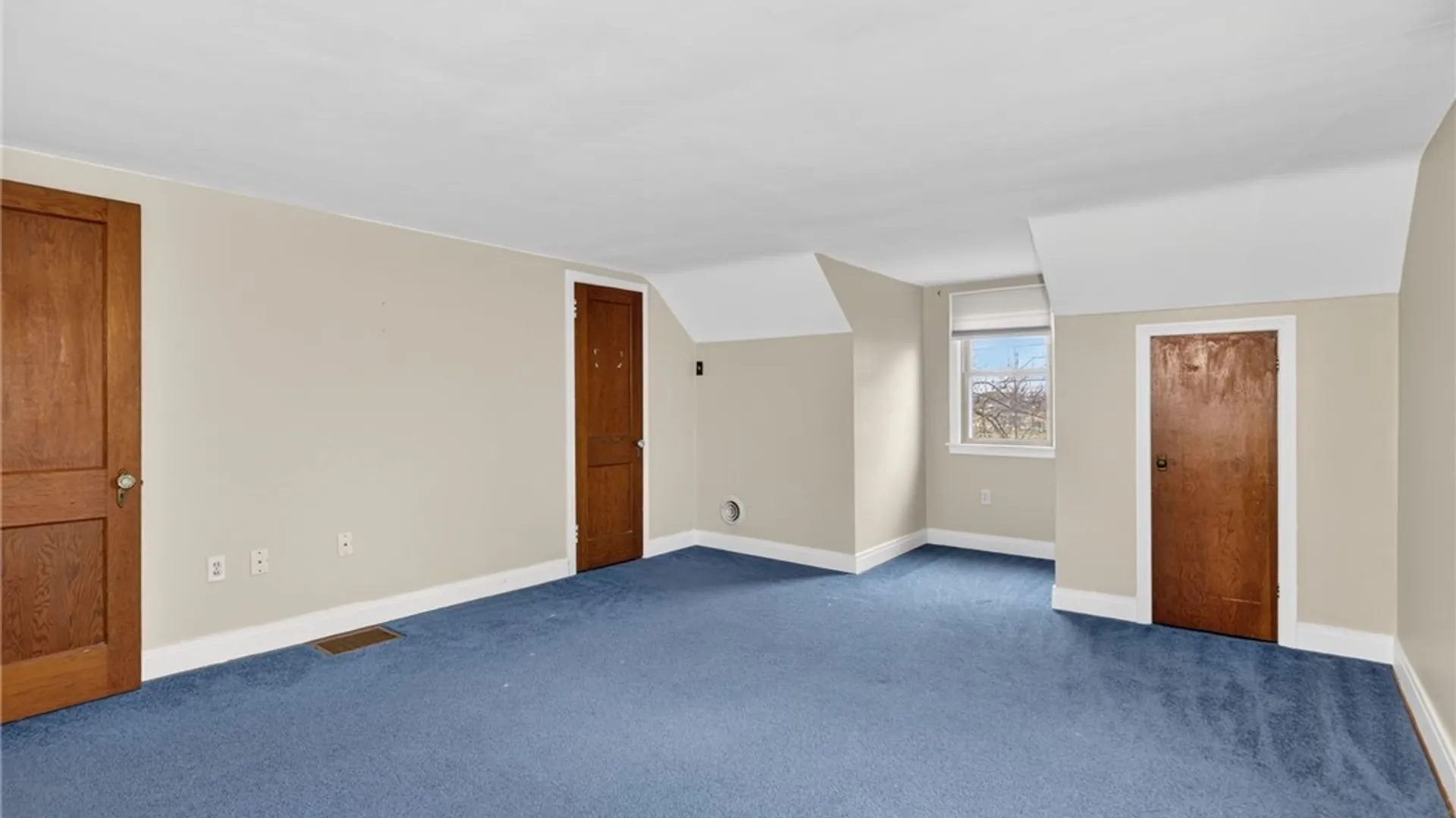 Property at 2115 Lockport Road, Wheatfield, NY 14304 32
