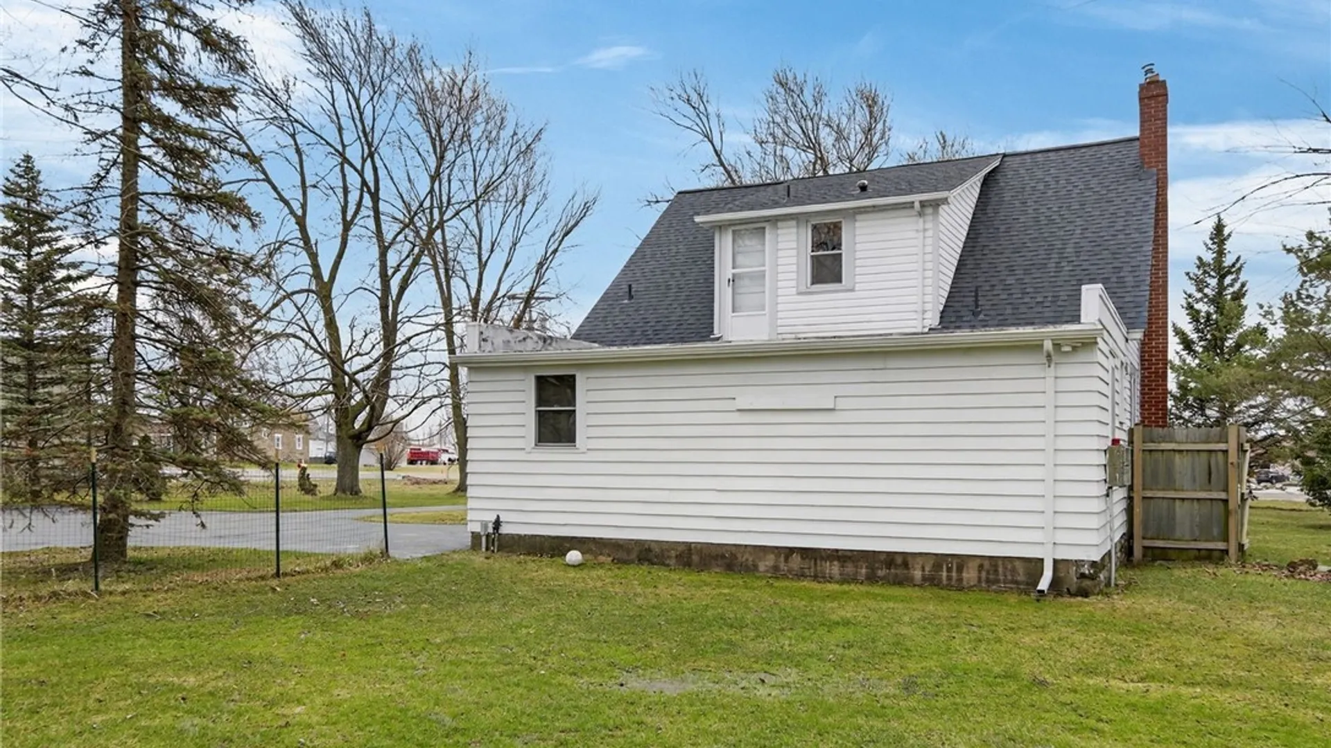 Property at 2115 Lockport Road, Wheatfield, NY 14304 45
