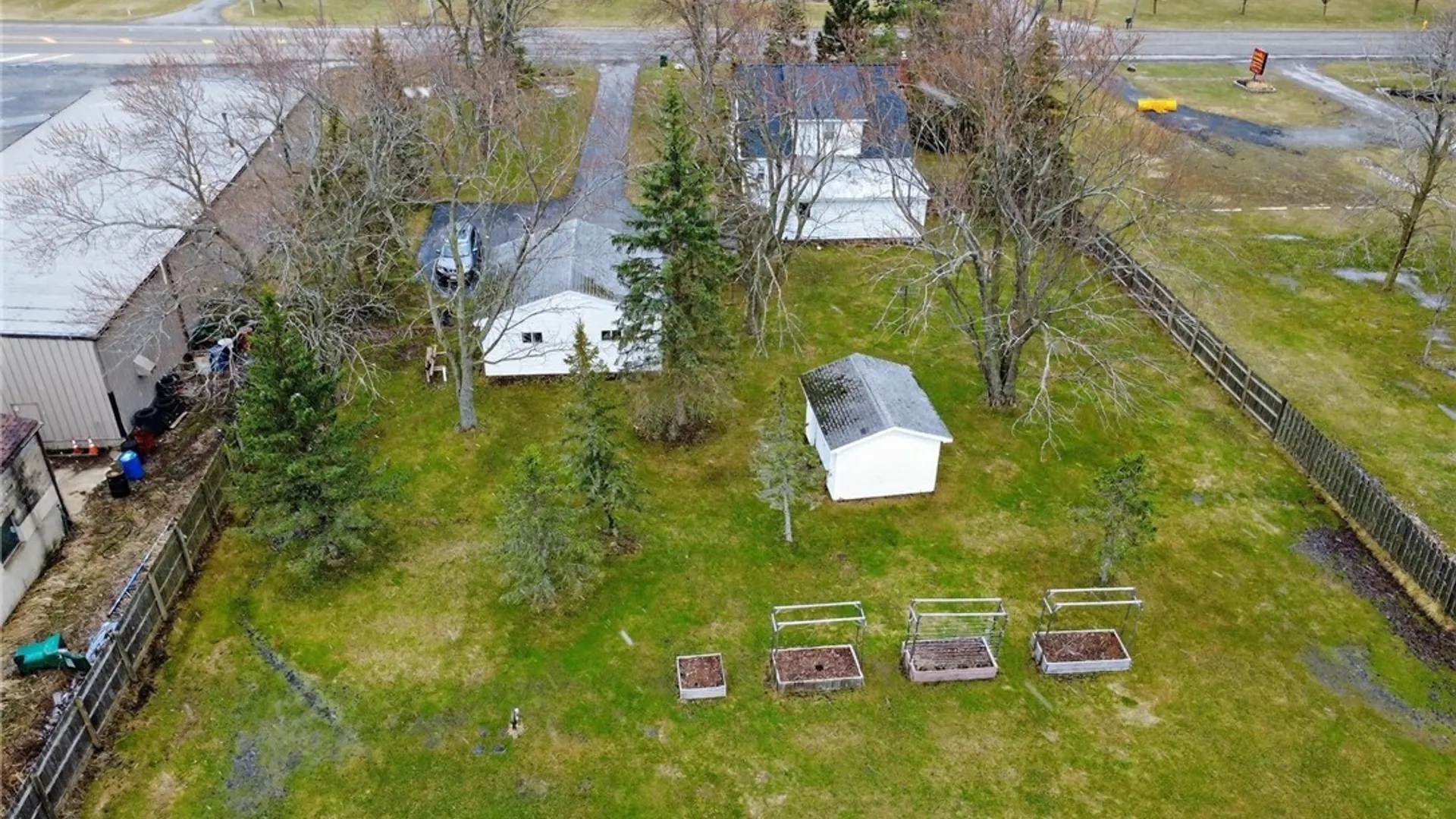 Property at 2115 Lockport Road, Wheatfield, NY 14304 6