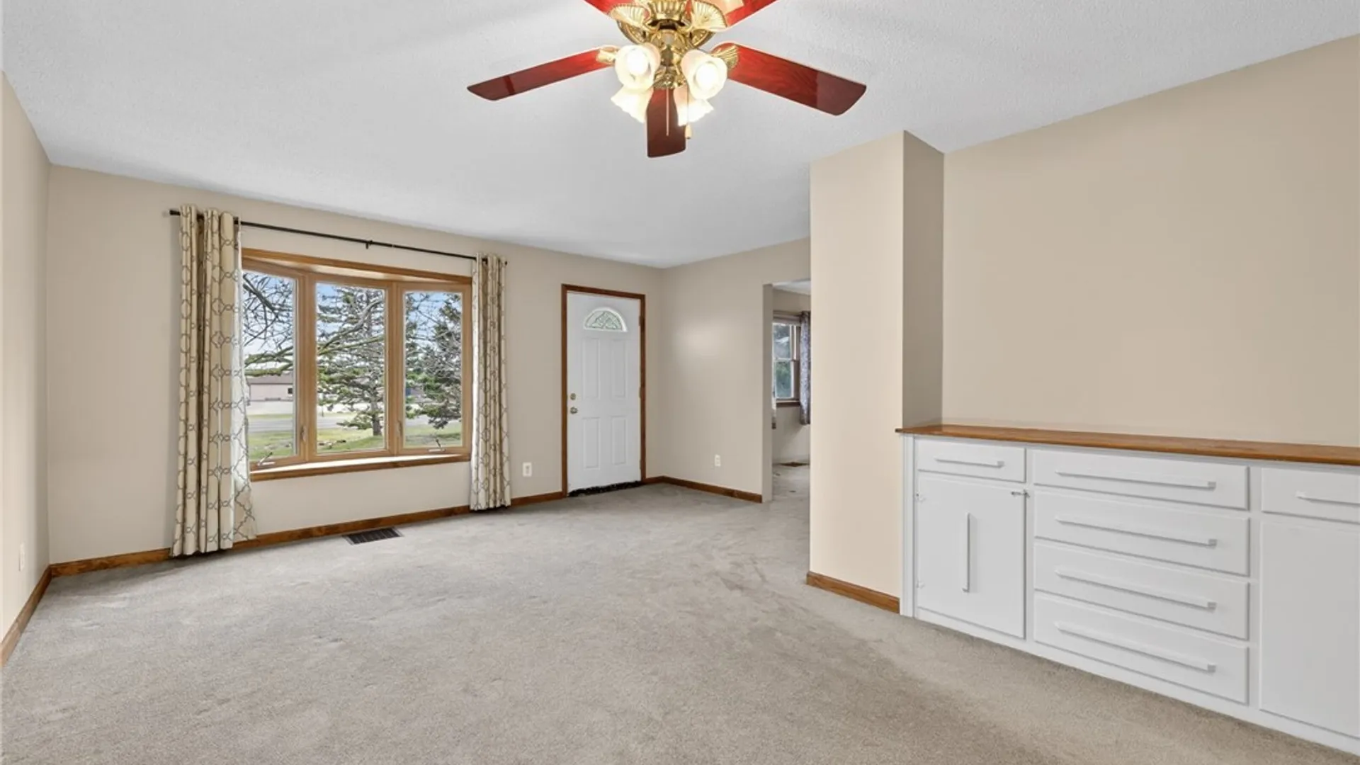 Property at 2115 Lockport Road, Wheatfield, NY 14304 9
