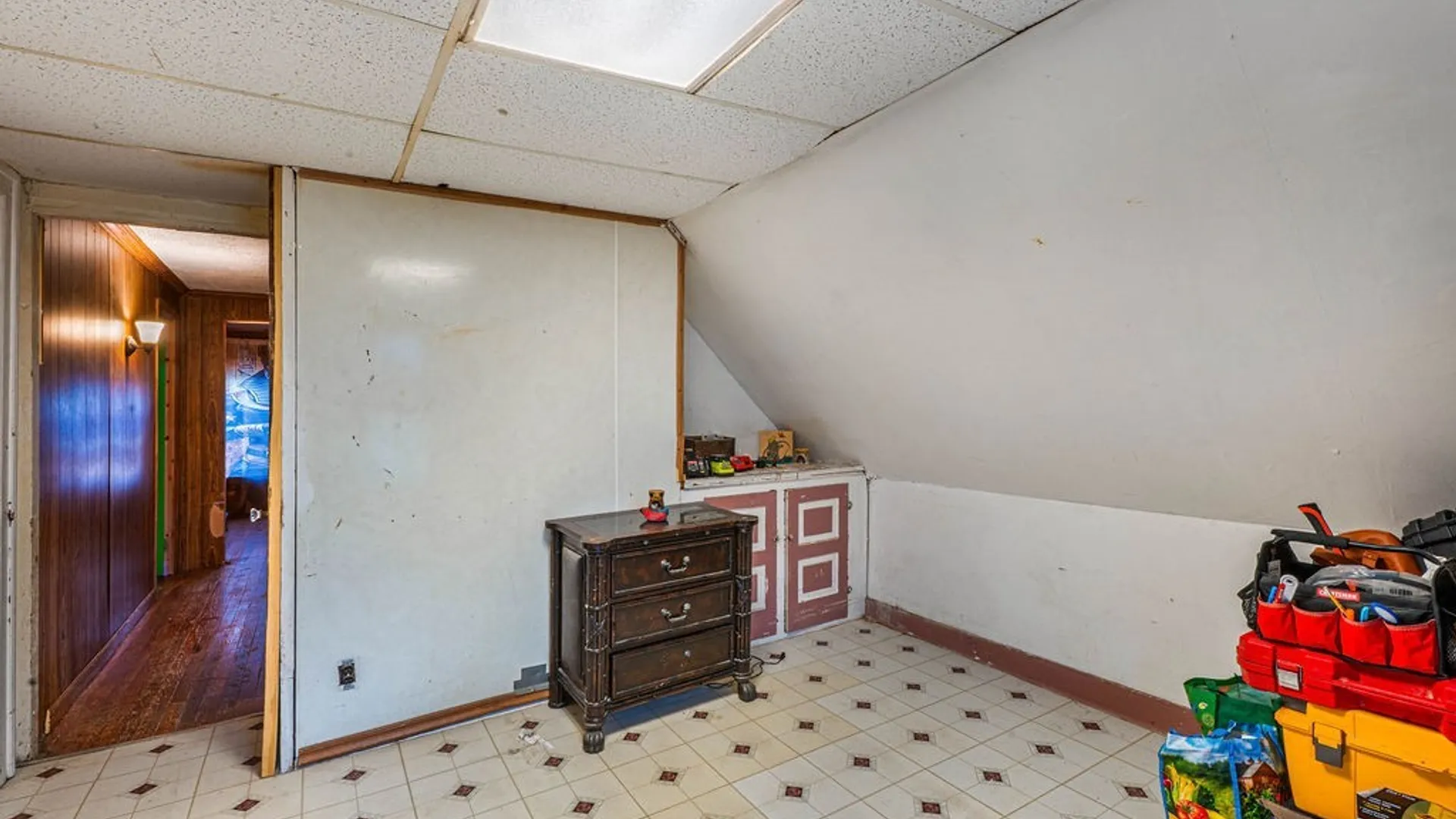 Property at 221 Chadduck Avenue, Buffalo, NY 14207 14