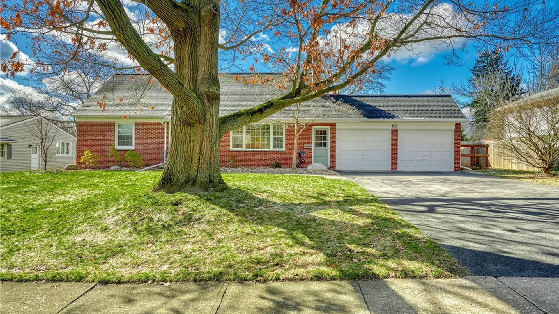 Property at 41 Old North Hill, Irondequoit, NY 14617 2