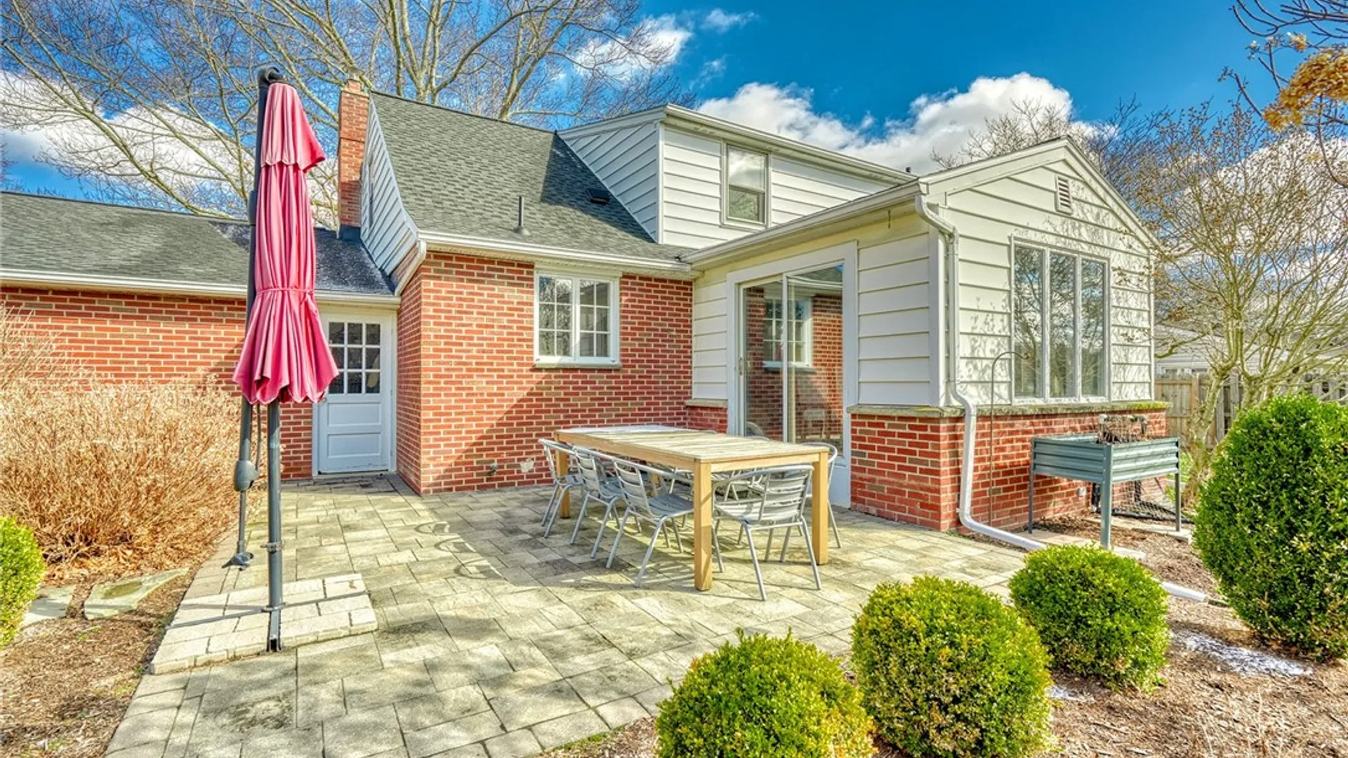 Property at 41 Old North Hill, Irondequoit, NY 14617 45