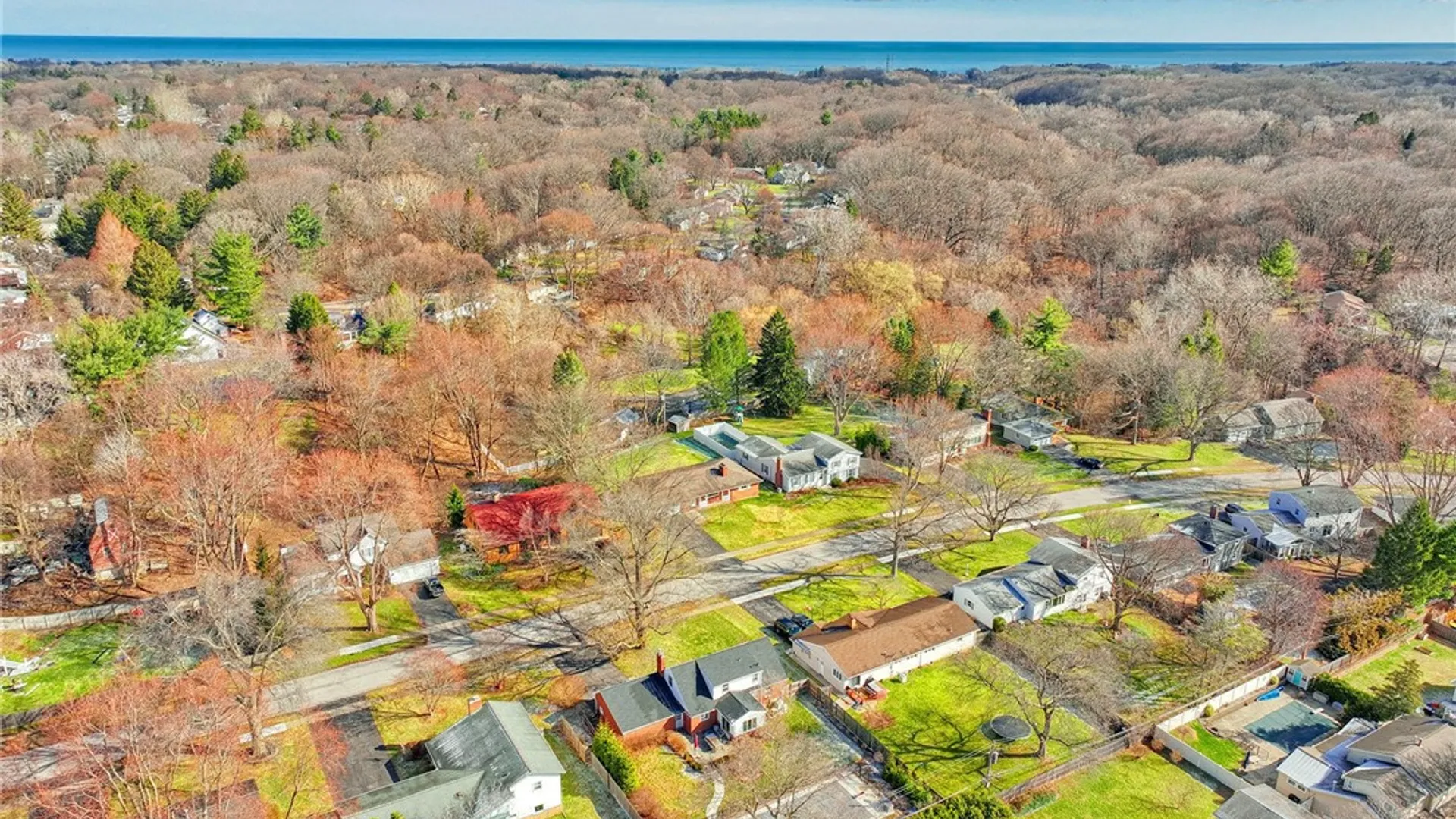 Property at 41 Old North Hill, Irondequoit, NY 14617 49