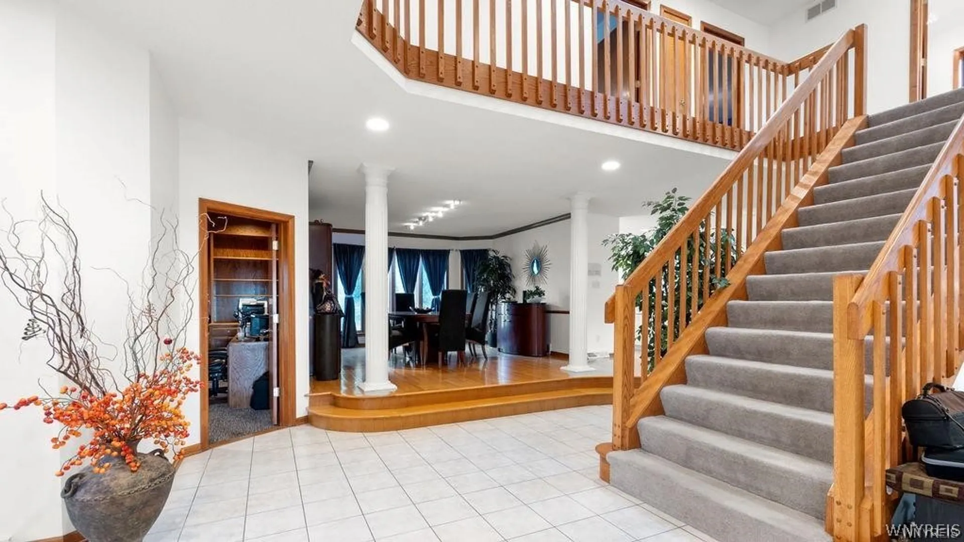 Property at 4892 Eastbrooke Place, Clarence, NY 14221 5