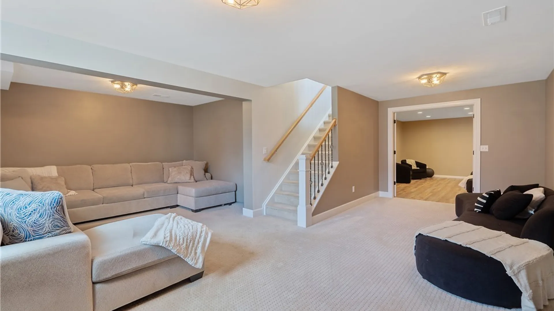 Property at 217 Starksboro Drive, Camillus, NY 13031 40