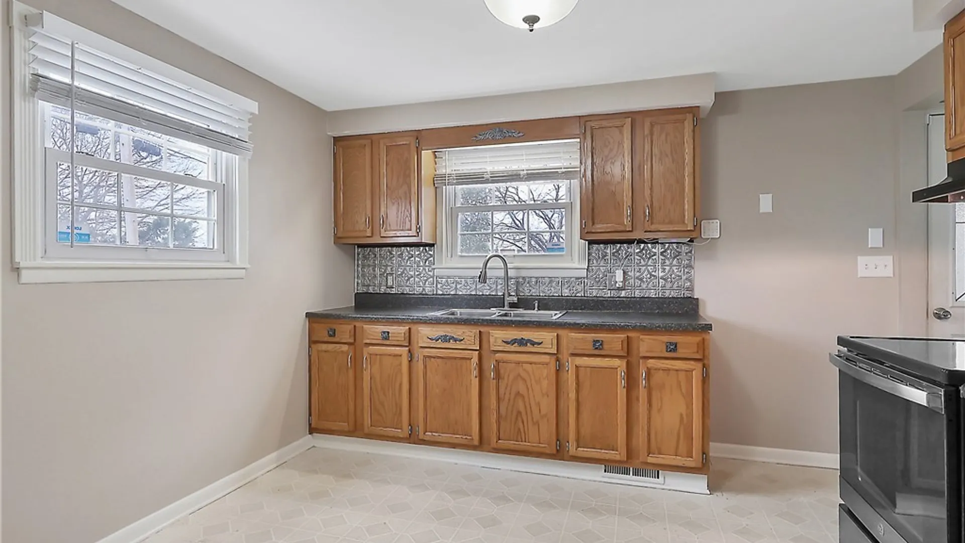 Property at 107 Libby St, Salina, NY 13088 8