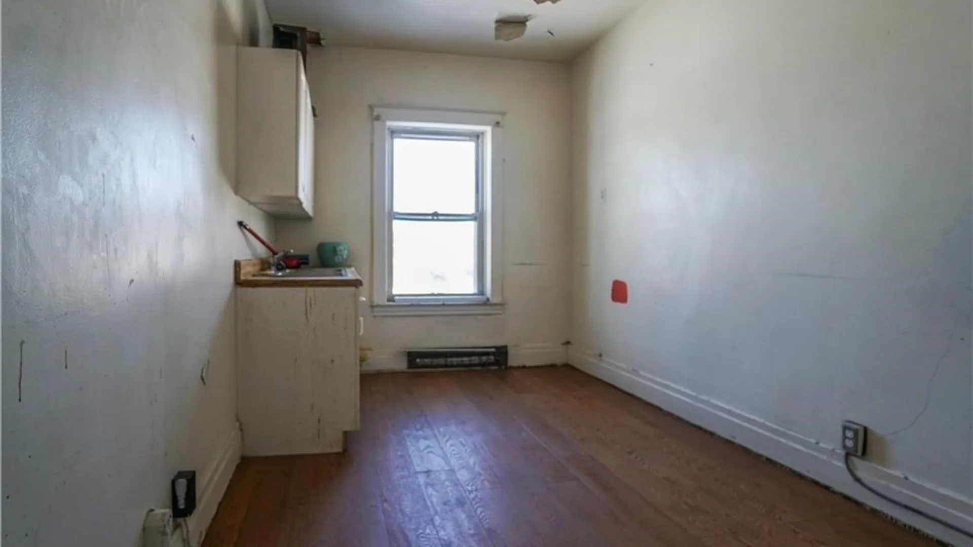 Property at 1104 Niagara Street, Niagara Falls, NY 14303 11