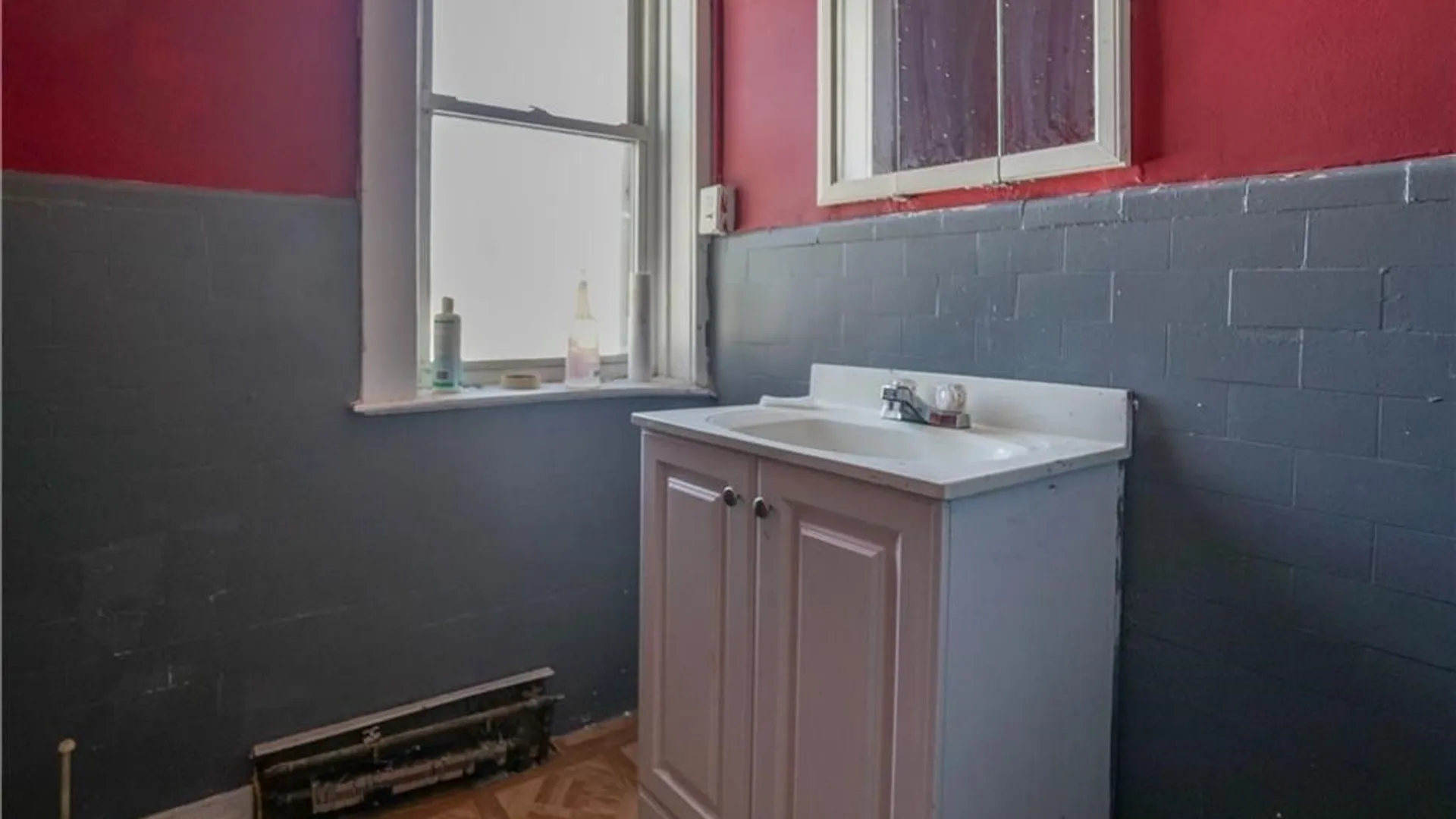Property at 1104 Niagara Street, Niagara Falls, NY 14303 16