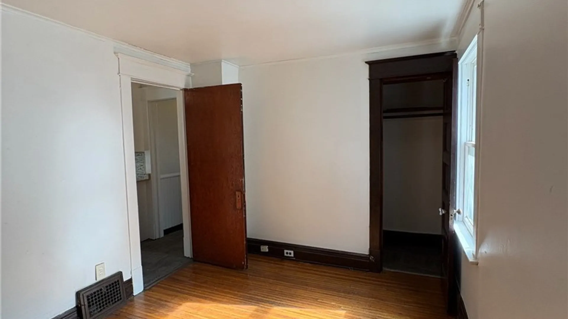 Property at 189 Westminster Avenue, Buffalo, NY 14215 11