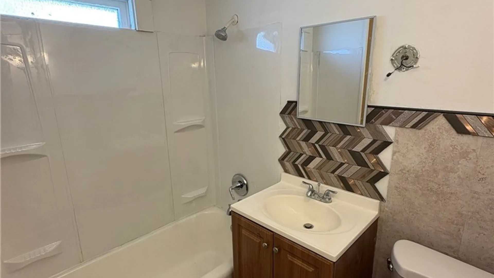 Property at 189 Westminster Avenue, Buffalo, NY 14215 16