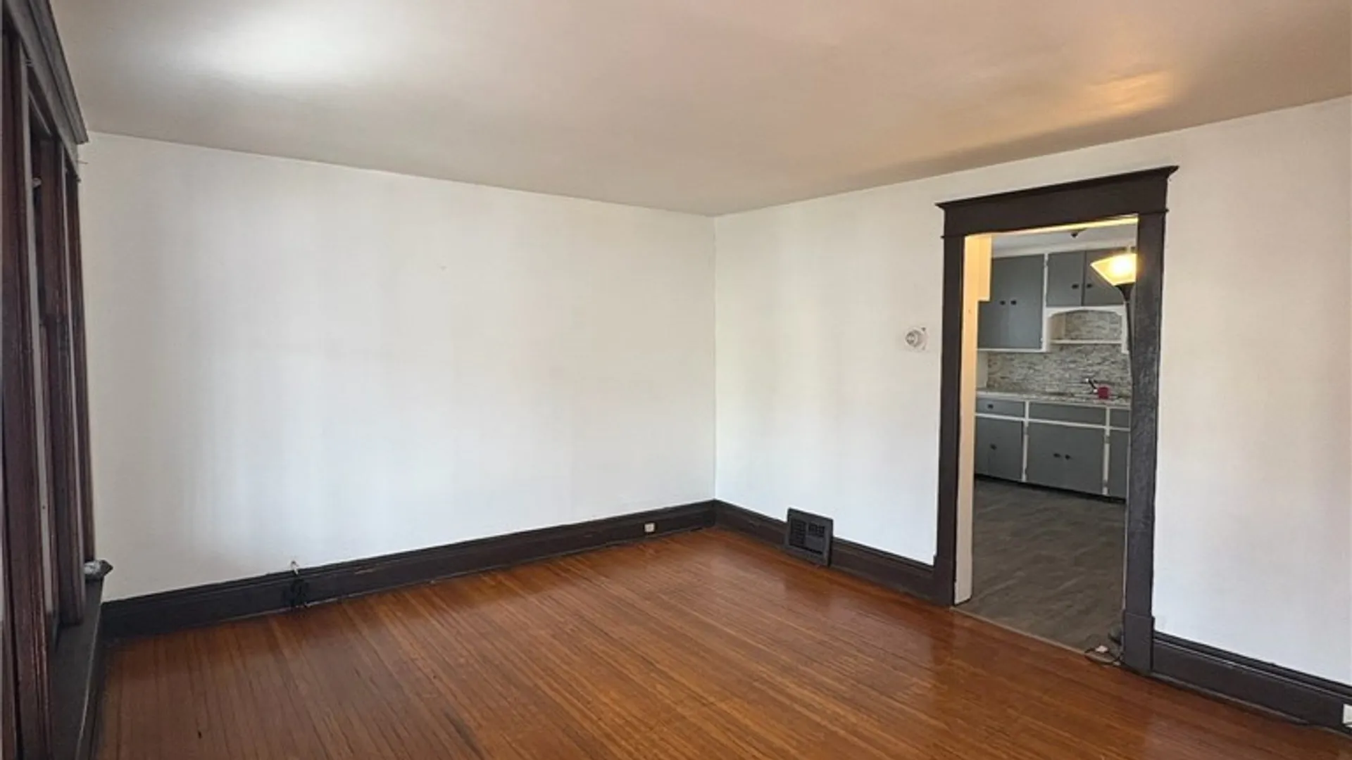 Property at 189 Westminster Avenue, Buffalo, NY 14215 4