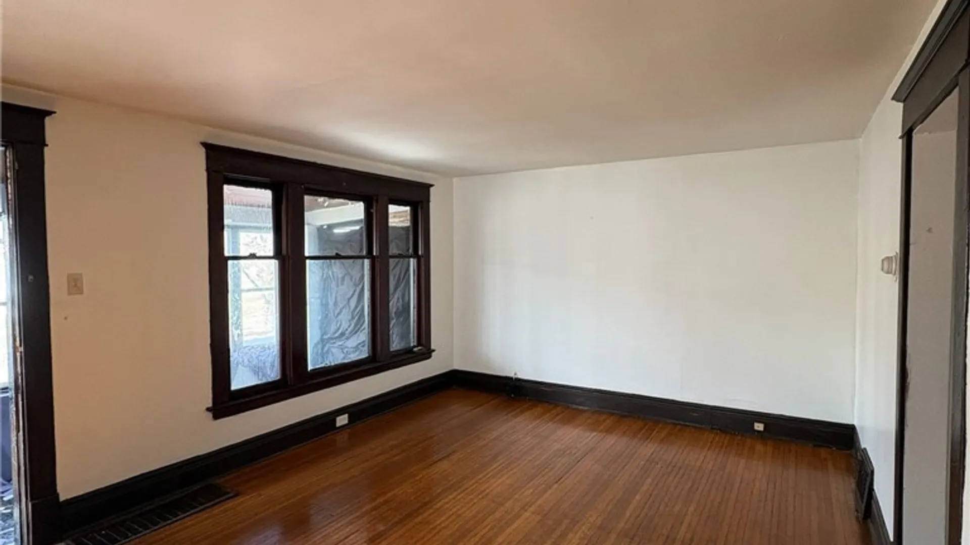 Property at 189 Westminster Avenue, Buffalo, NY 14215 6