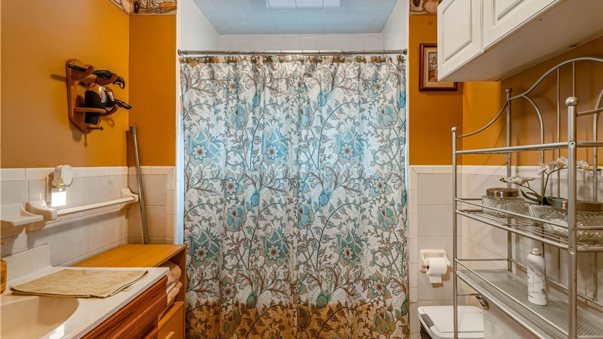 Property at 64 Delham Avenue, Buffalo, NY 14216 12