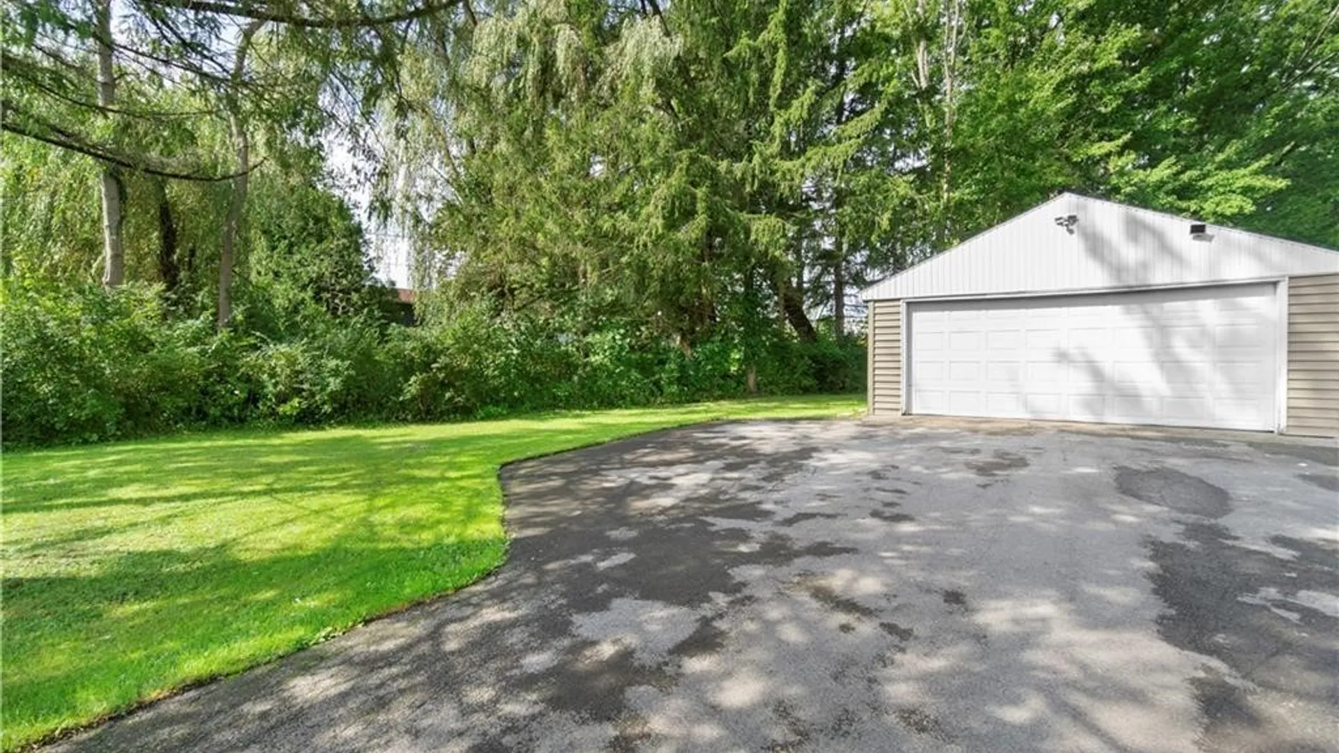 Property at 8835 Bridgeport-Kirkville Road, Sullivan, NY 13082 3