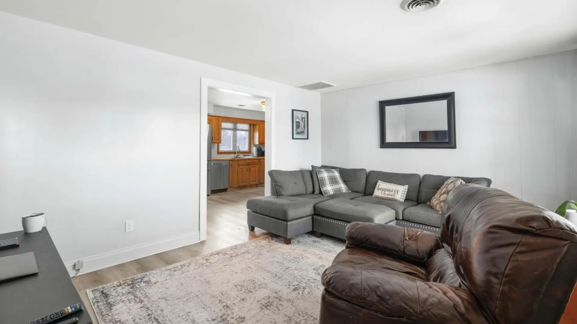 Property at 108 Circle Lane, Lackawanna, NY 14218 11