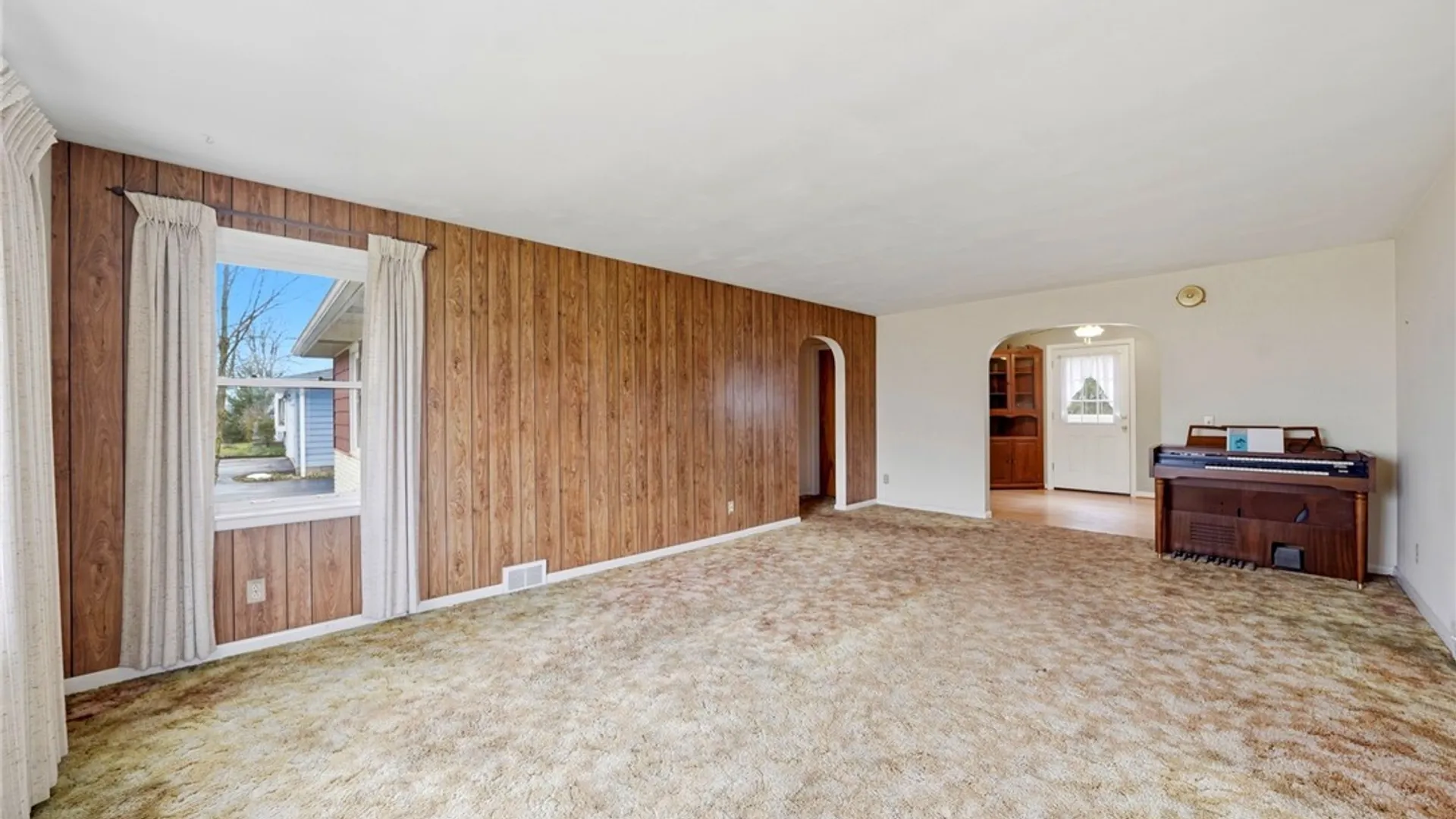 Property at 11168 Main, Clarence, NY 14031 19