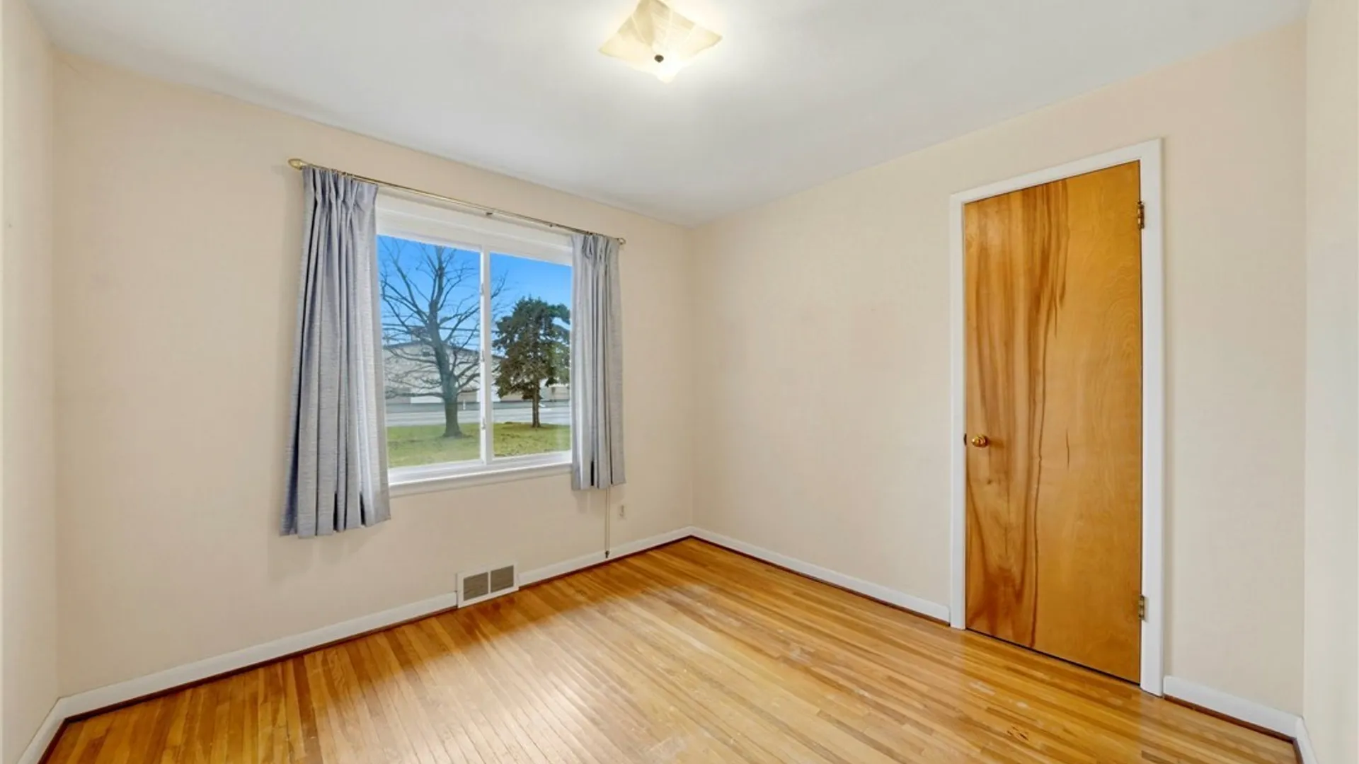 Property at 11168 Main, Clarence, NY 14031 26