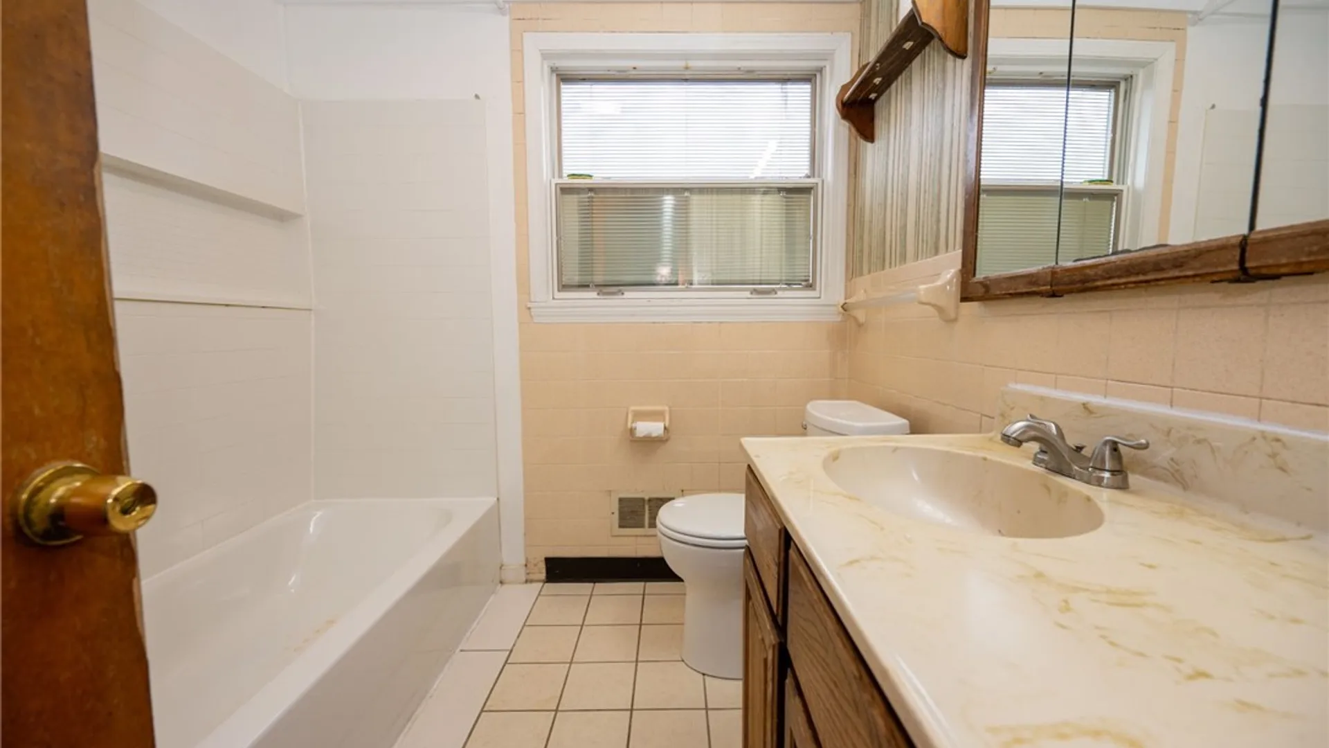 Property at 65 Dania Drive, Cheektowaga, NY 14225 19