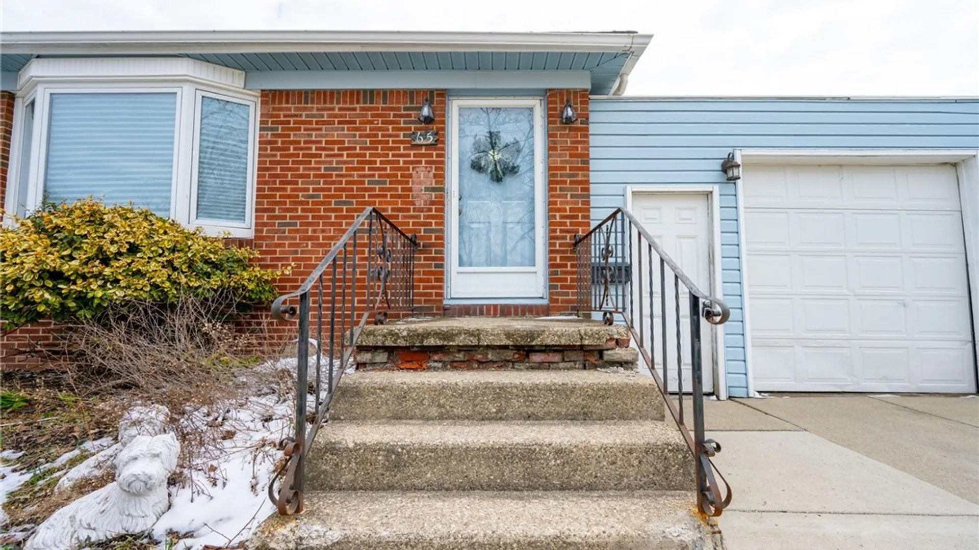 Property at 65 Dania Drive, Cheektowaga, NY 14225 4