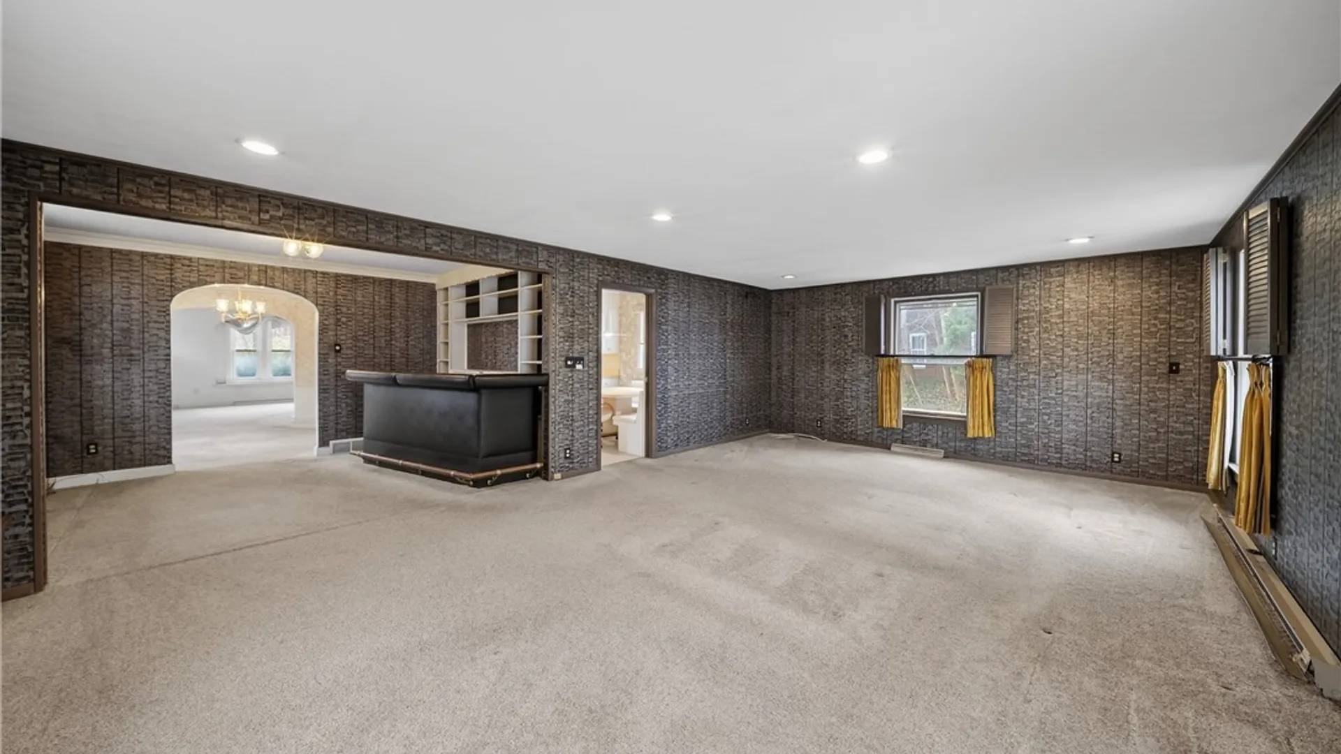 Property at 125 Stoneridge Dr, DeWitt, NY 13214 14