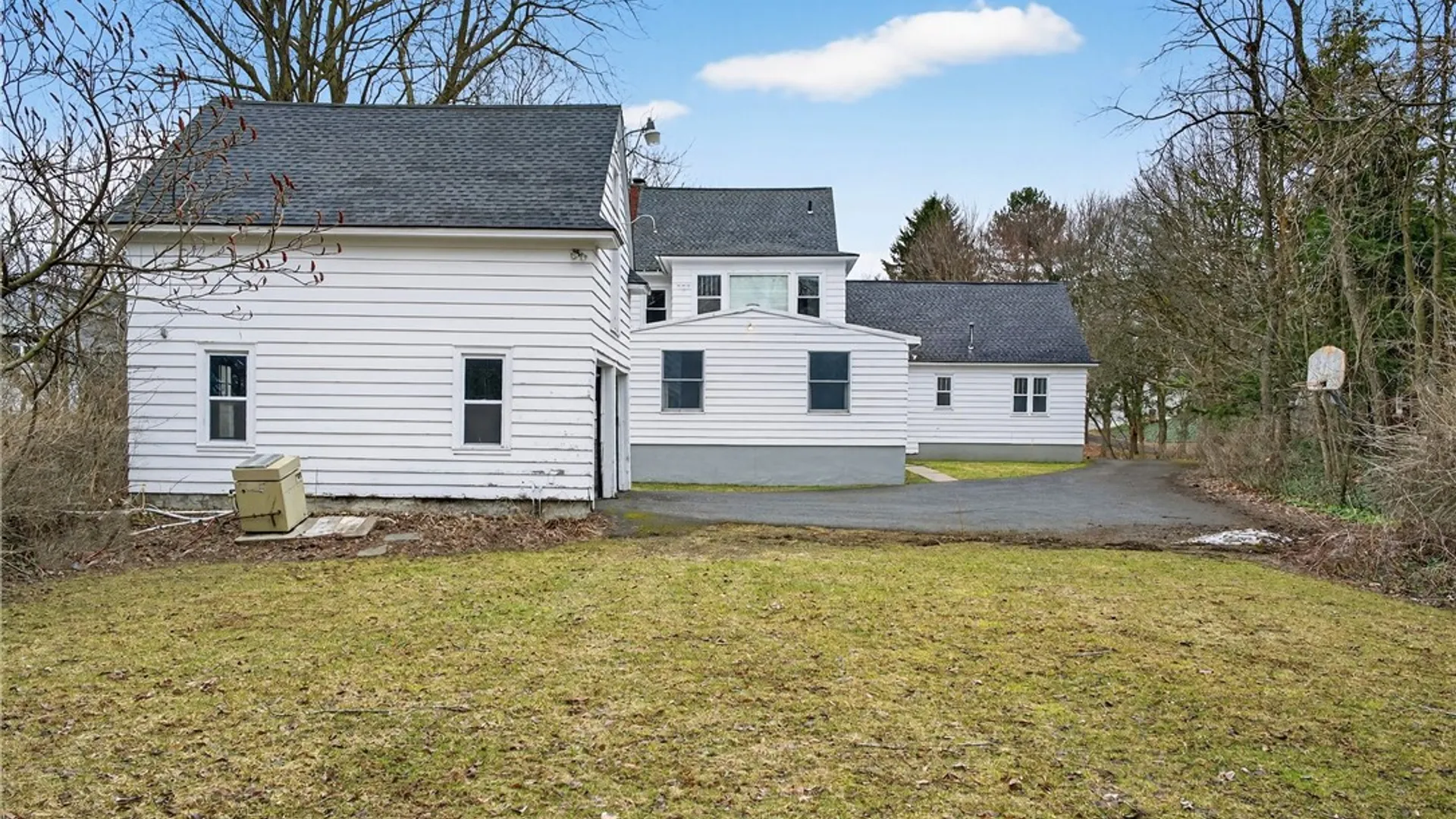 Property at 125 Stoneridge Dr, DeWitt, NY 13214 32