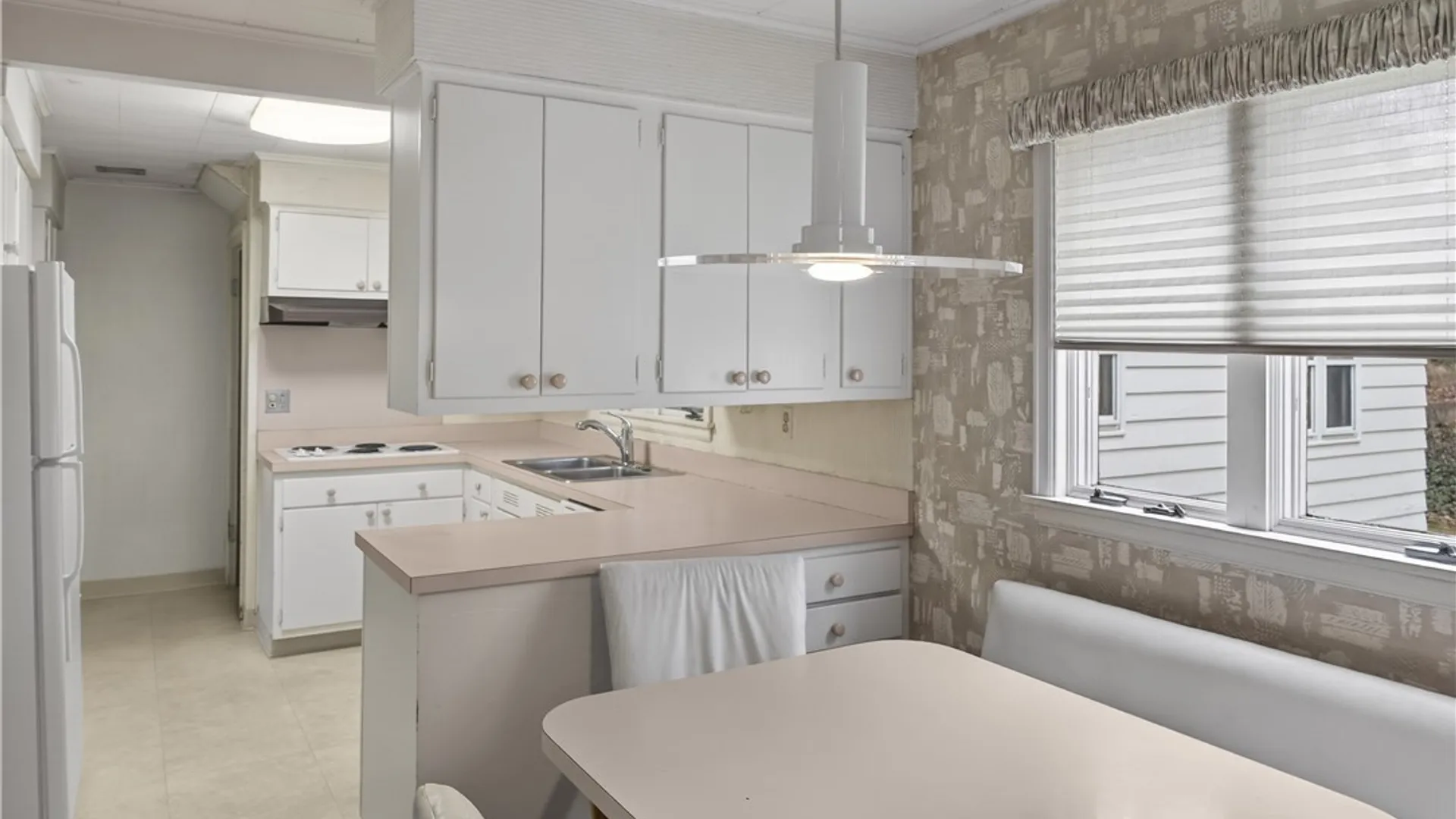 Property at 125 Stoneridge Dr, DeWitt, NY 13214 8