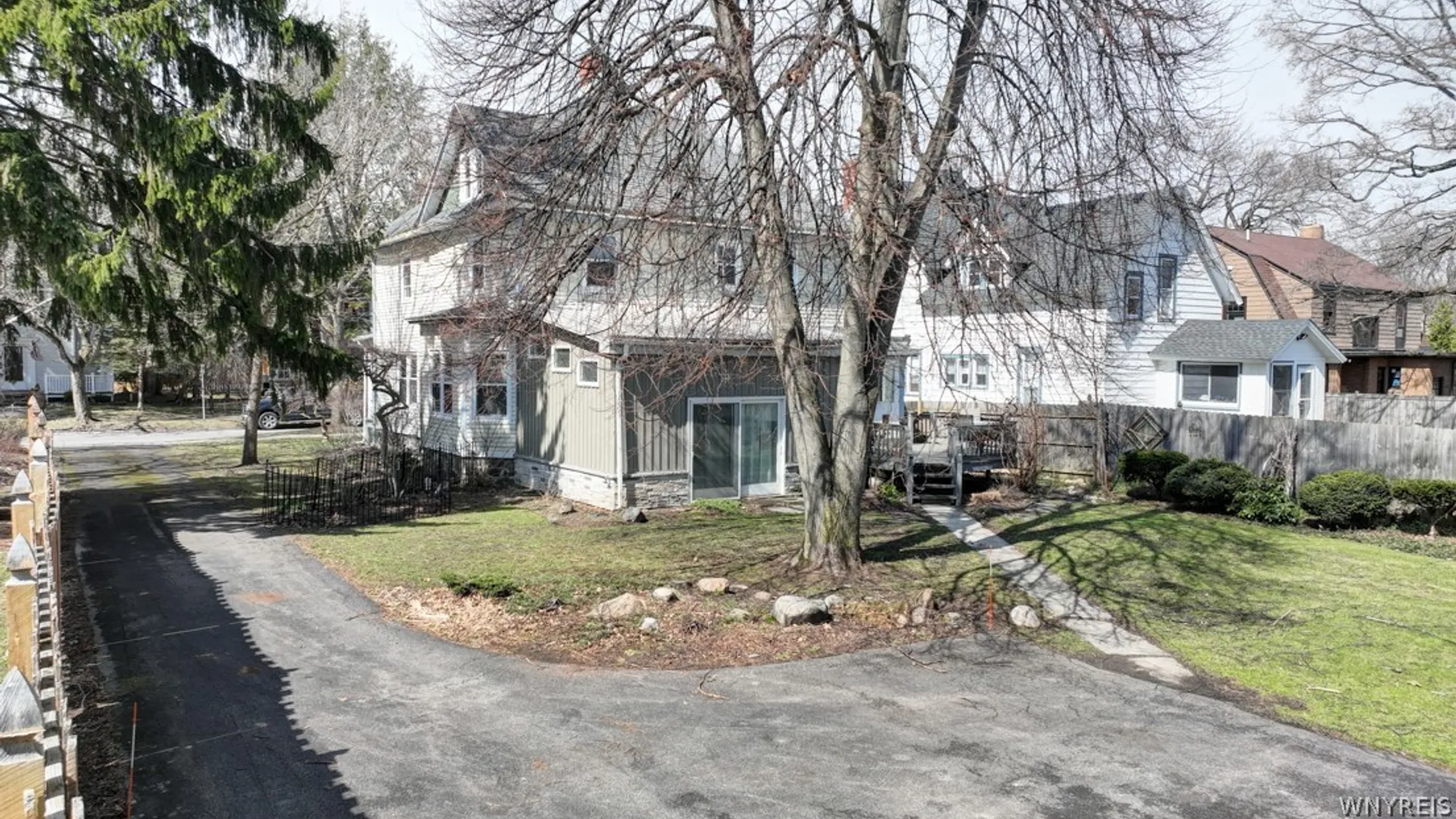 Property at 34 Park Place, Aurora, NY 14052 39